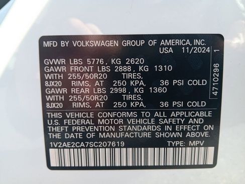 New 2025 Volkswagen Atlas Cross Sport SEL R-Line image 30