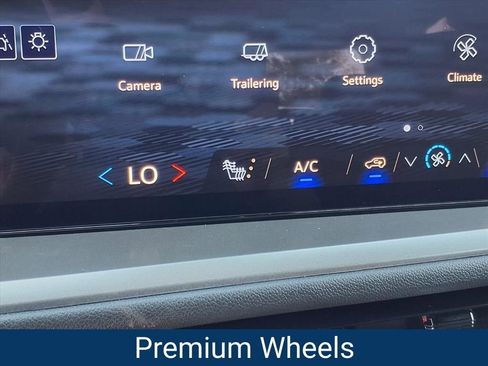 New 2026 Chevrolet Traverse LT w/ Midnight/Sport Edition image 6