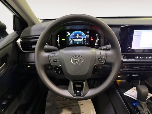 New 2026 Toyota Camry LE image 12