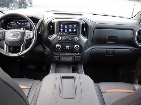 Used 2022 GMC Sierra 2500 AT4 w/ AT4 Premium Plus Package AWD/4WD image 20