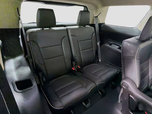Used 2019 GMC Acadia Denali w/ Technology Package AWD/4WD image 28
