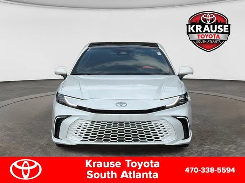 Used 2025 Toyota Camry XSE FWD image 2