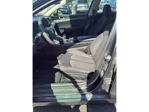 Used 2021 Kia K5 LXS FWD image 11