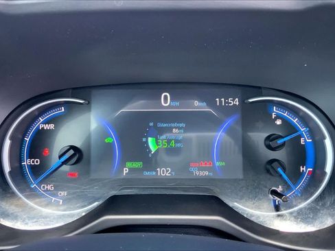 Used 2025 Toyota RAV4 XLE w/ Convenience Package AWD/4WD image 25