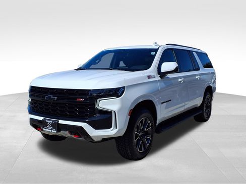 Used 2023 Chevrolet Suburban Z71 w/ Luxury Package AWD/4WD image 1