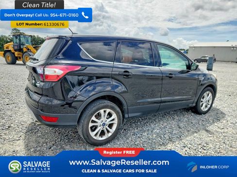 Used 2017 Ford Escape SE FWD image 4