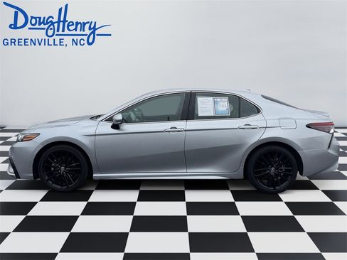 Used 2023 Toyota Camry XSE image 2