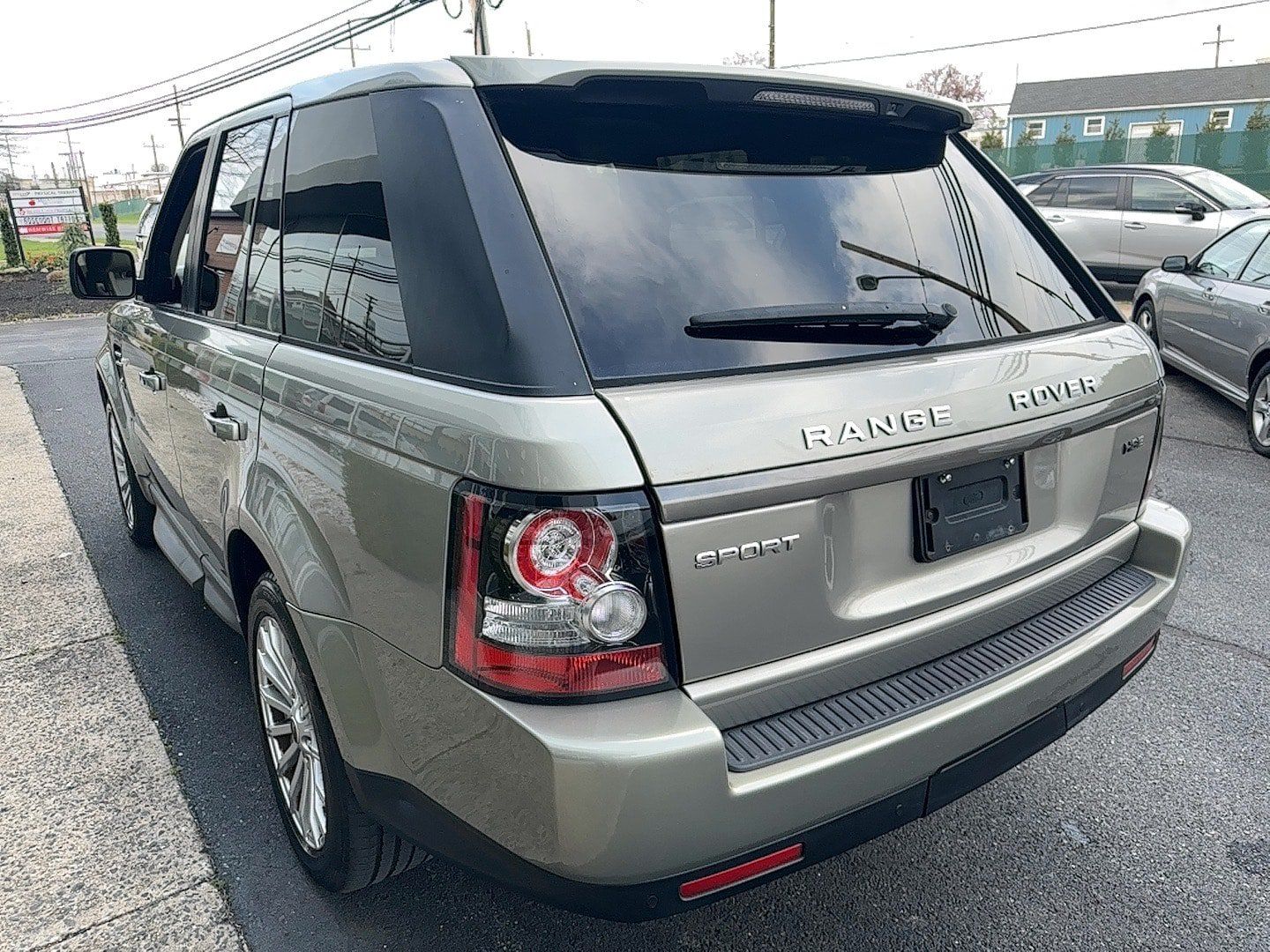 Used 2012 Land Rover Range Rover Sport HSE AWD/4WD image 6