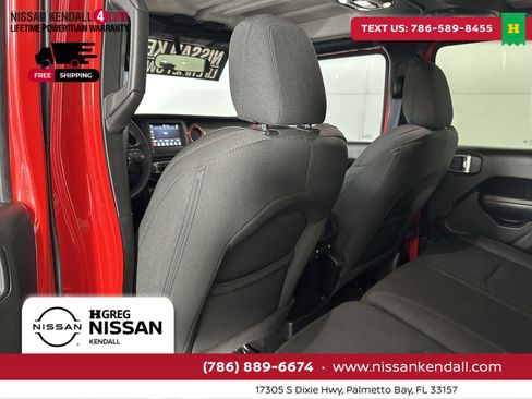 Used 2023 Jeep Wrangler Unlimited w/ Cold Weather Group image 27