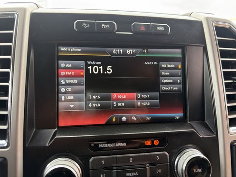 Used 2015 Ford F150 Lariat w/ Equipment Group 502A Luxury AWD/4WD image 26