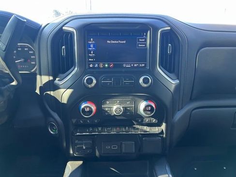 Used 2022 GMC Sierra 2500 AT4 w/ Gooseneck/5TH Wheel Package image 12