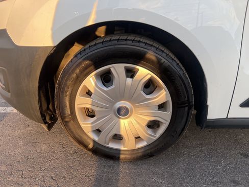 Used 2019 Ford Transit Connect XL image 29