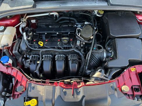 Used 2013 Ford Focus SE w/ SE Winter Pkg image 23