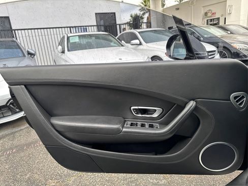 Used 2014 Bentley Continental GT image 15