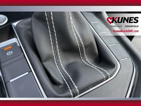 Used 2025 Volkswagen Taos S image 35