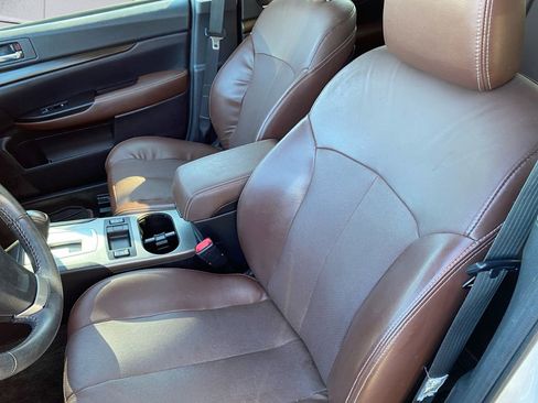 Used 2014 Subaru Outback 2.5i Limited image 7