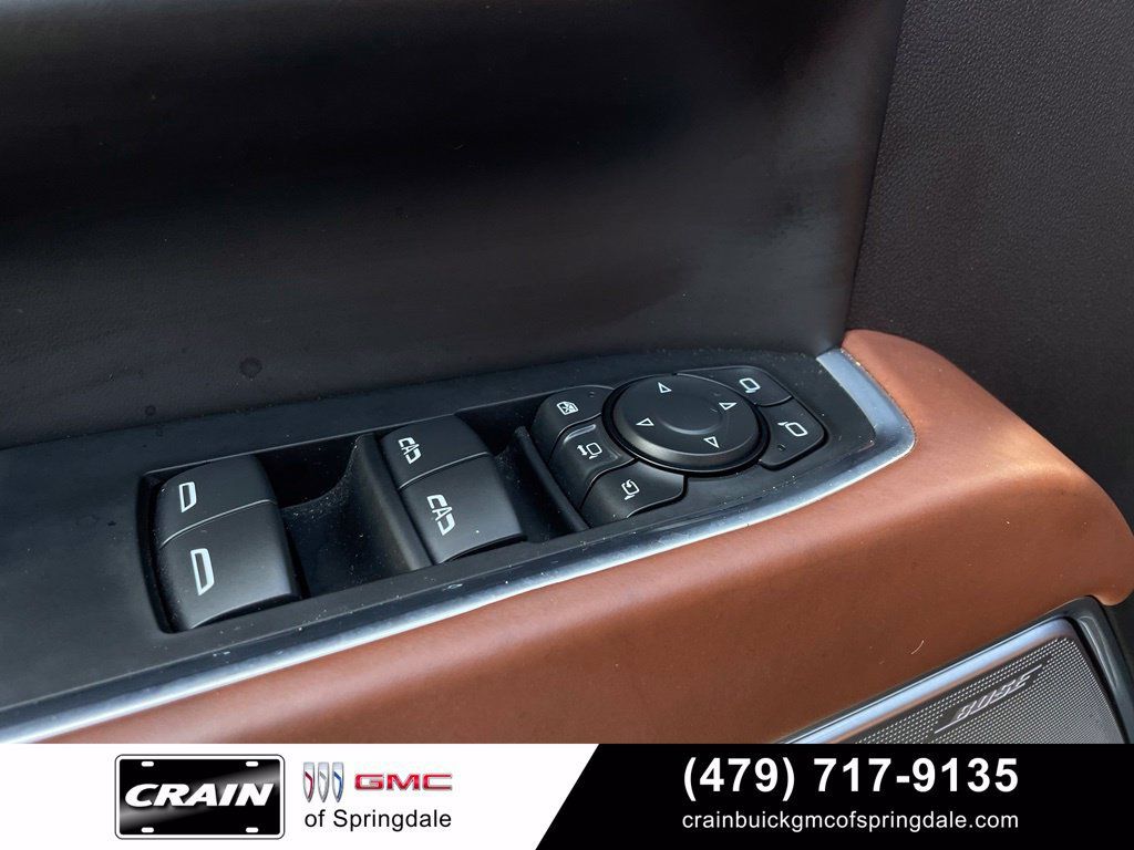 Used 2025 GMC Sierra 2500 Denali Ultimate AWD/4WD image 11