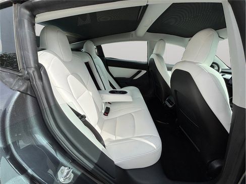 Used 2019 Tesla Model 3 Long Range image 37