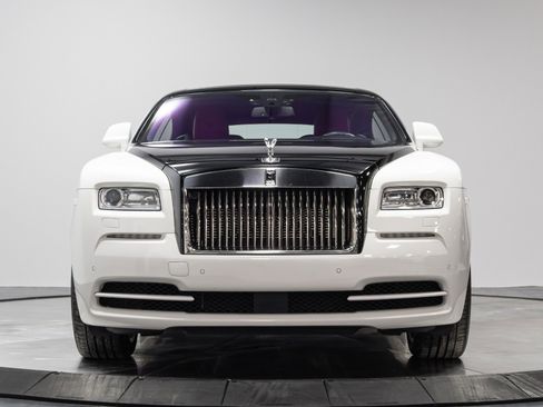 Used 2014 Rolls-Royce Wraith image 42