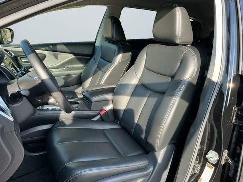 Used 2022 Nissan Murano SV w/ SV Midnight Edition Package image 10