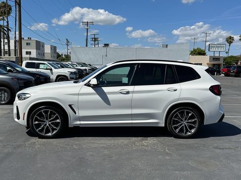 Used 2024 BMW X3 xDrive30i w/ Premium Package AWD/4WD image 3