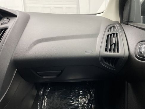 Used 2017 Ford Focus SE image 35