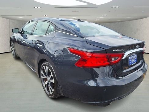 Used 2017 Nissan Maxima Platinum image 3