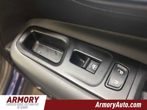 Used 2020 Jeep Renegade Altitude image 36