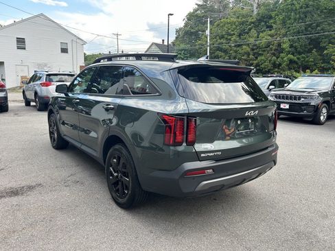 Used 2023 Kia Sorento S w/ Panoramic Sunroof Package AWD/4WD image 5