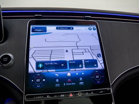 Used 2024 Mercedes-Benz EQE 350+ 4MATIC SUV w/ Driver Assistance Package image 28