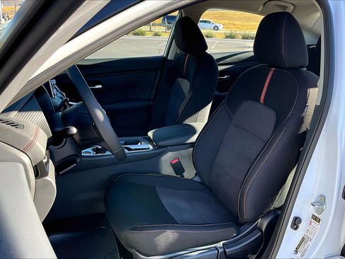 New 2025 Nissan Sentra SR image 9