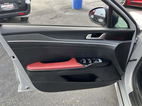 Used 2023 Kia K5 GT-Line image 11