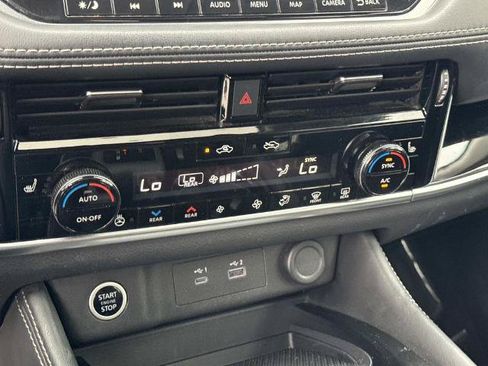 Used 2023 Nissan Rogue SL w/ SL Premium Package FWD image 26