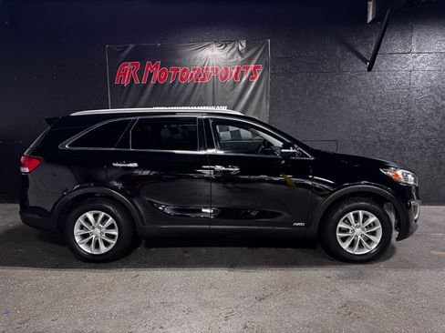 Used 2018 Kia Sorento AWD image 6