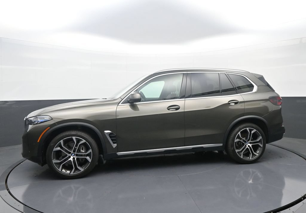 Used 2026 BMW X5 xDrive40i AWD/4WD image 4