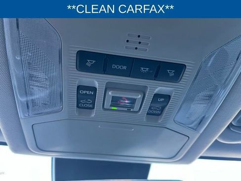 Used 2022 Toyota RAV4 XLE Premium image 8