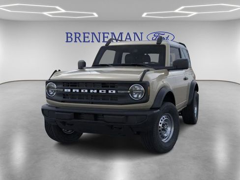 New 2025 Ford Bronco Base image 2