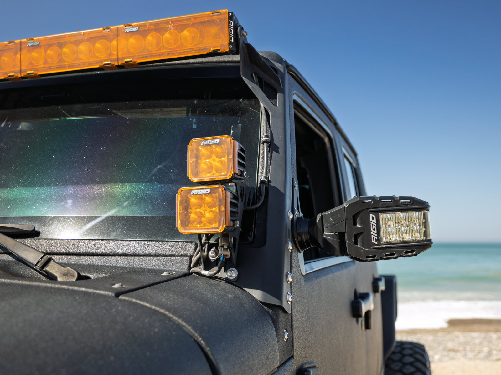 Used 2014 Jeep Wrangler Unlimited Rubicon w/ Connectivity Group AWD/4WD image 12
