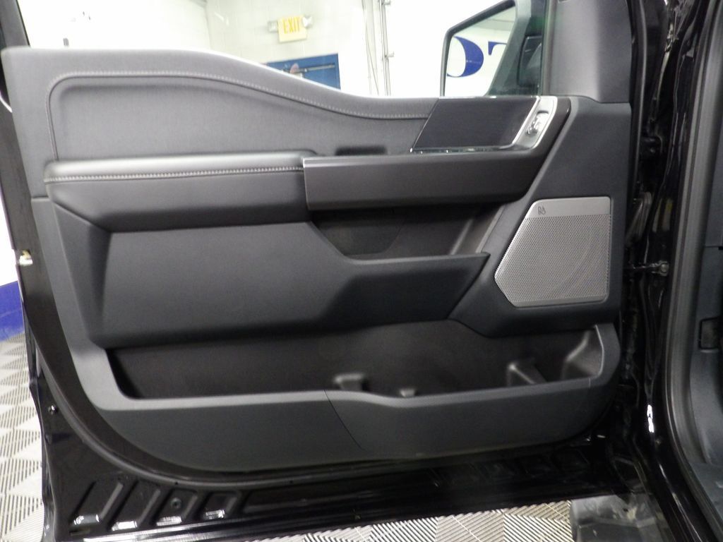 Used 2025 Ford F150 Lariat AWD/4WD image 64