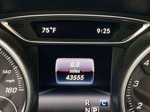 Used 2019 Mercedes-Benz GLA 250 4MATIC image 22