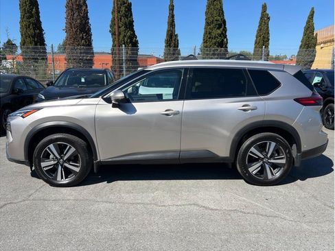 Used 2024 Nissan Rogue SL w/ SL Premium Package AWD/4WD image 7