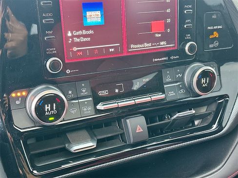 Used 2021 Toyota Highlander XSE image 14