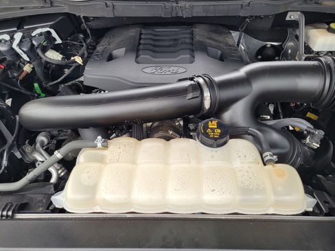 Certified 2022 Ford F150 XLT w/ Equipment Group 302A High image 30