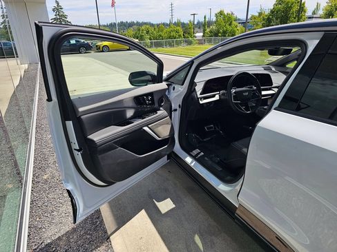 New 2026 Cadillac Optiq Sport 1 AWD/4WD image 18