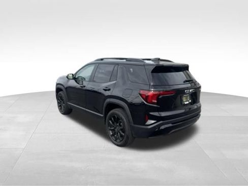 Used 2026 GMC Terrain Elevation w/ Elevation Premium Package FWD image 6