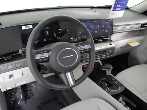 Used 2026 Hyundai Kona SEL Sport FWD image 18