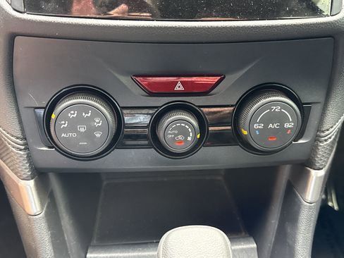 Used 2021 Subaru Forester image 18