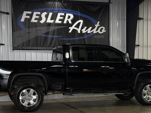 Used 2021 Chevrolet Silverado 2500 LTZ w/ Z71 Chrome Sport Edition AWD/4WD image 28
