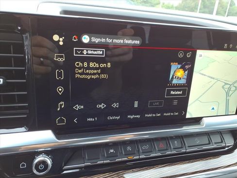 Used 2024 GMC Sierra 1500 Elevation image 19