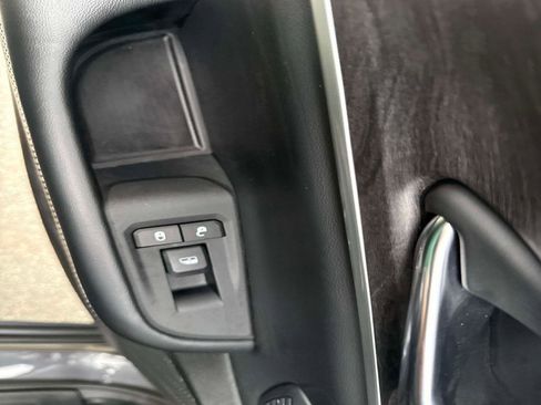 Used 2024 Jeep Grand Cherokee Limited 4xe image 12